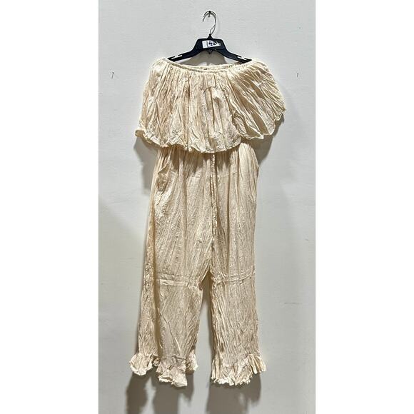 Jaded Gypsy Women Off-Shoulder Ruffle Crinkle Romper - Picture 3 of 6